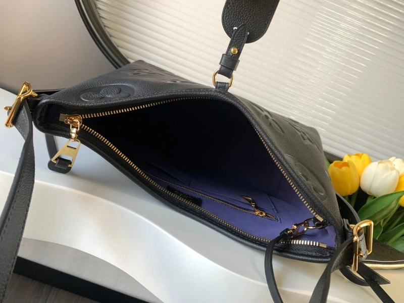 LX Top Handle Bags Bright 19988