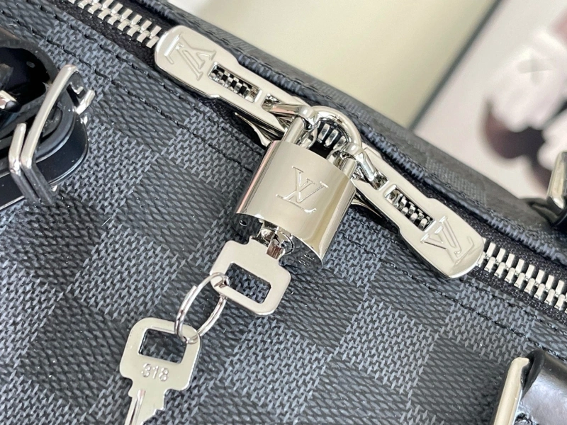 Comfortable LX Travel Bags 17262