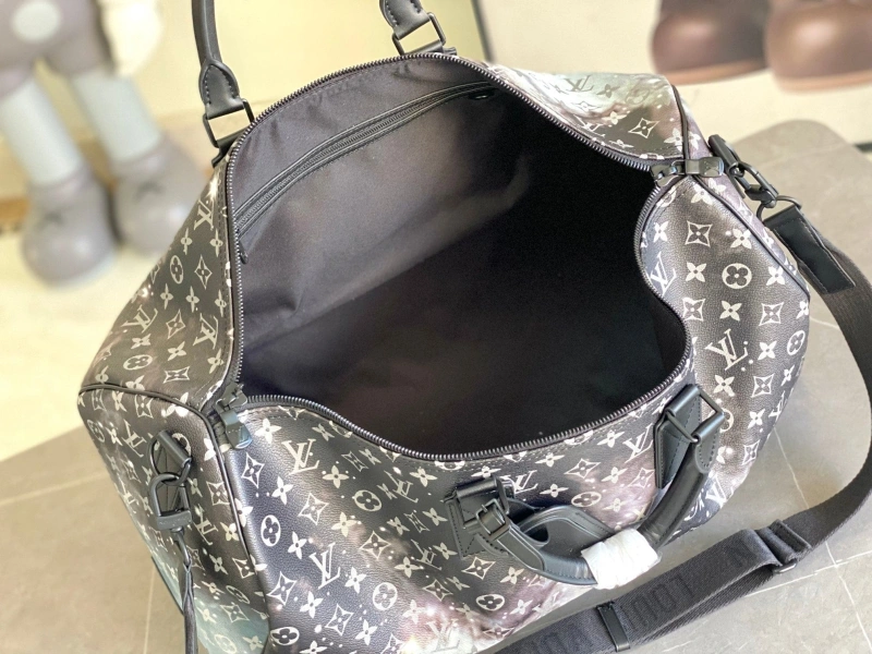 Comfortable LX Travel Bags 17251