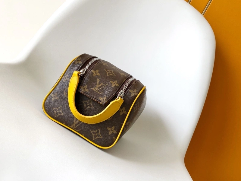 LX Cosmetic Bags EyeCatching 17500