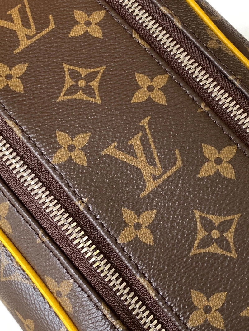 LX Cosmetic Bags EyeCatching 17500