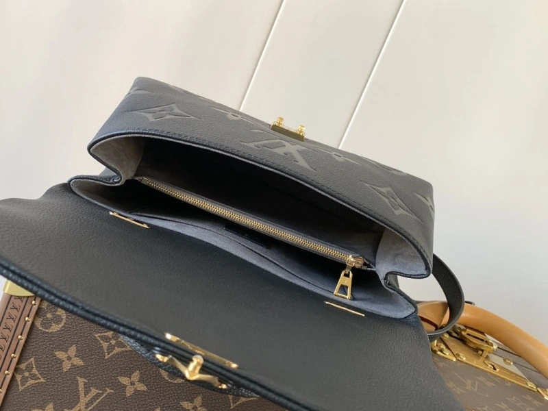 LX Top Handle Bags Compact 17301