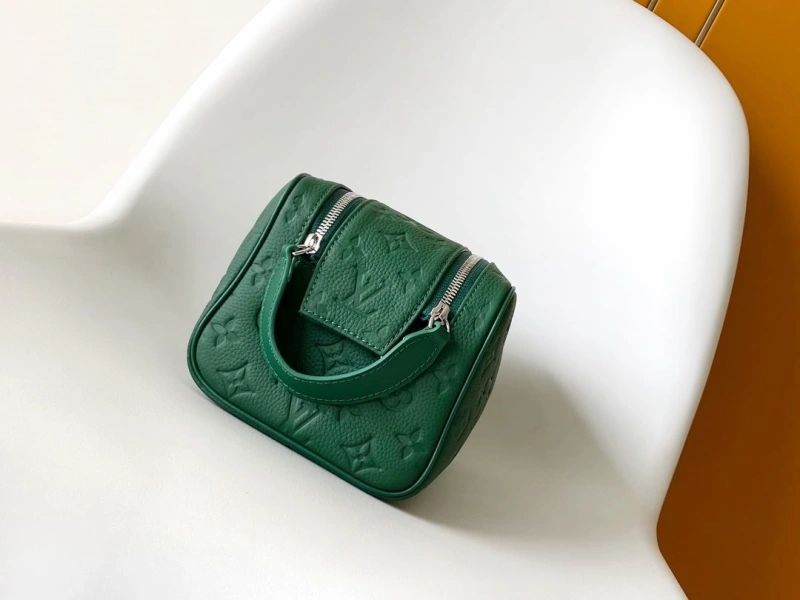 LX Cosmetic Bags Reliable 17495
