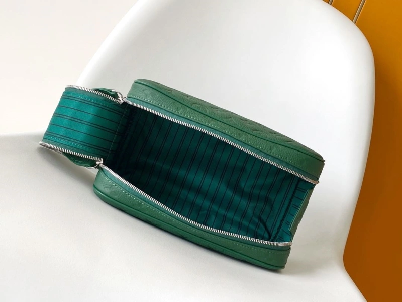 LX Cosmetic Bags Reliable 17495