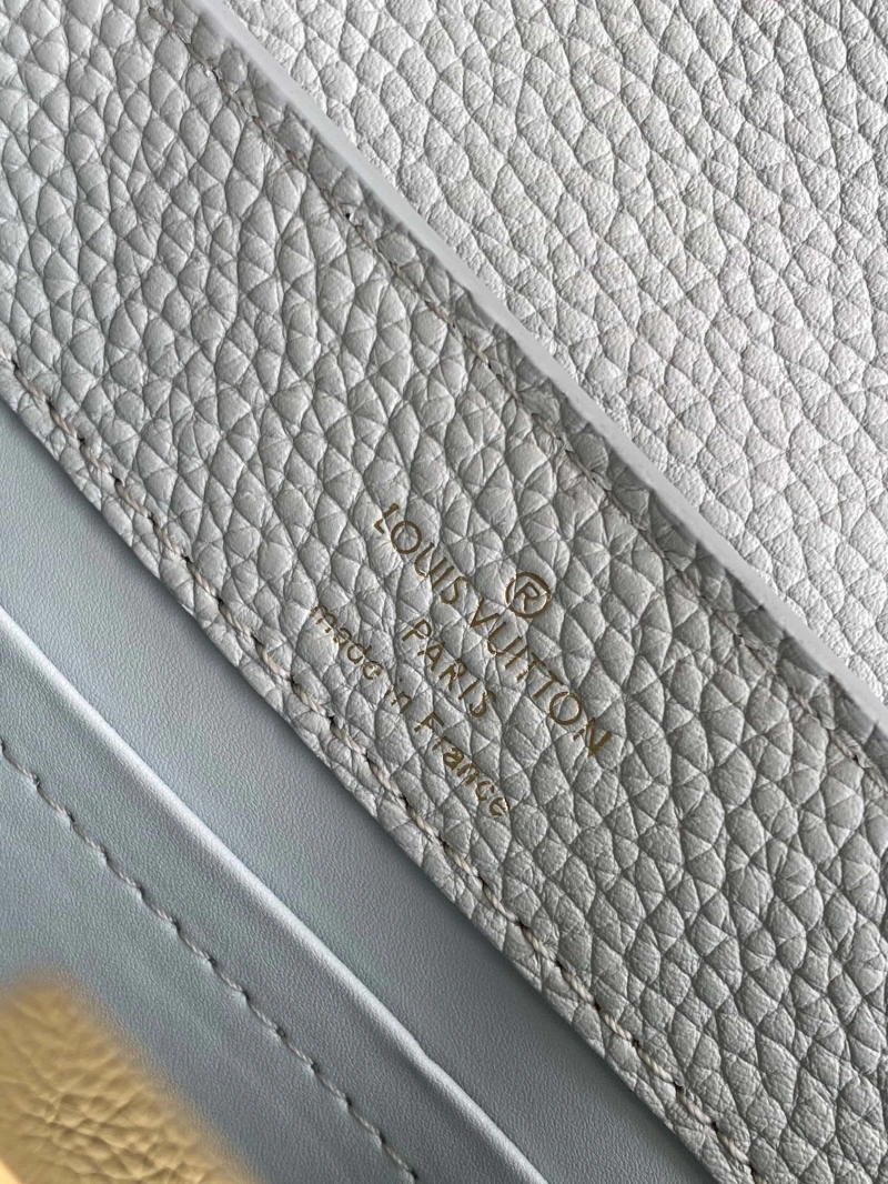 Breathable LX Caxucines Bags 17517