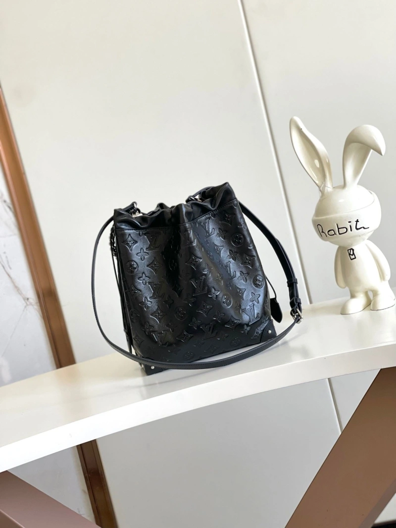 Comfortable LX Bucket Bags 17545
