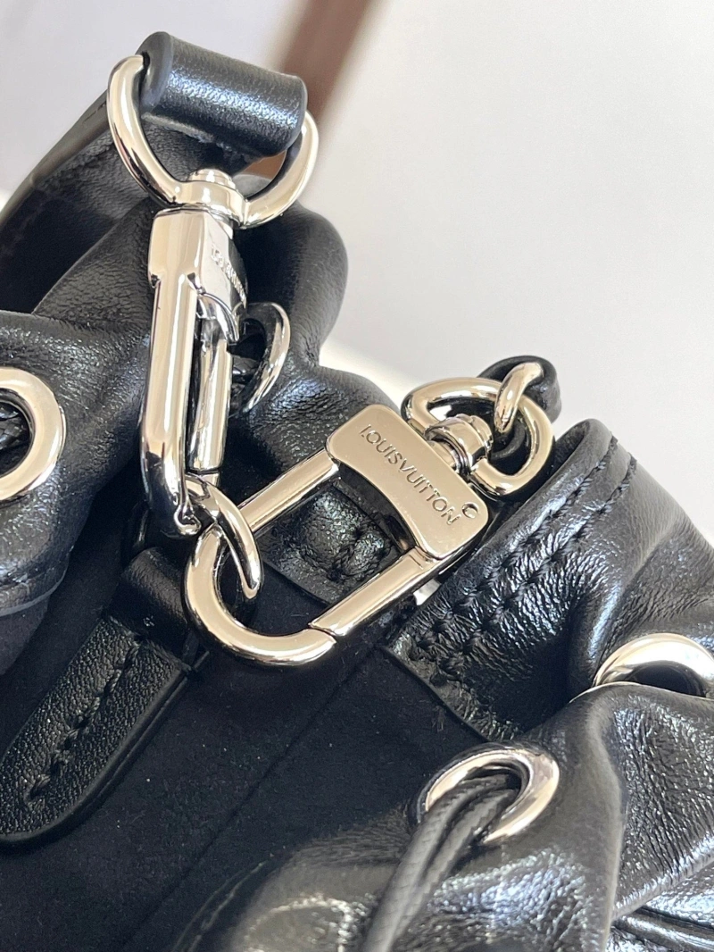 Comfortable LX Bucket Bags 17545