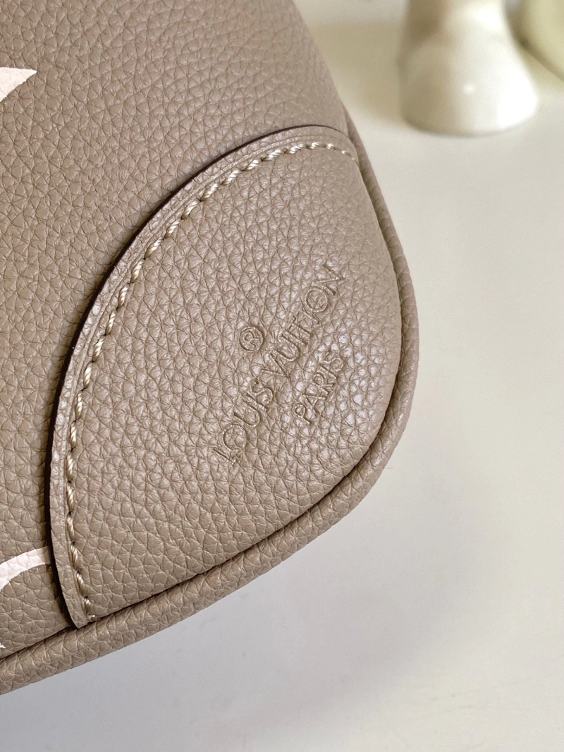 Fashionable LX Satchel bags 17422