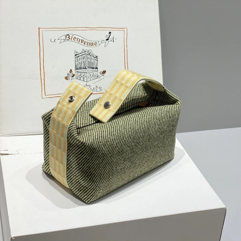 Hxrmxs Cosmetic Bags Durable 73108