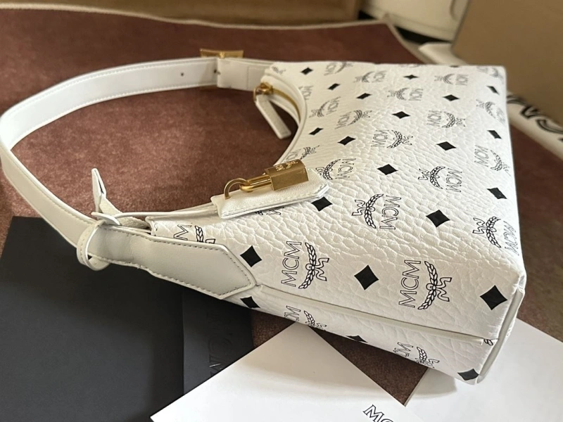MCX Handle Bags GoAnywhere 85203
