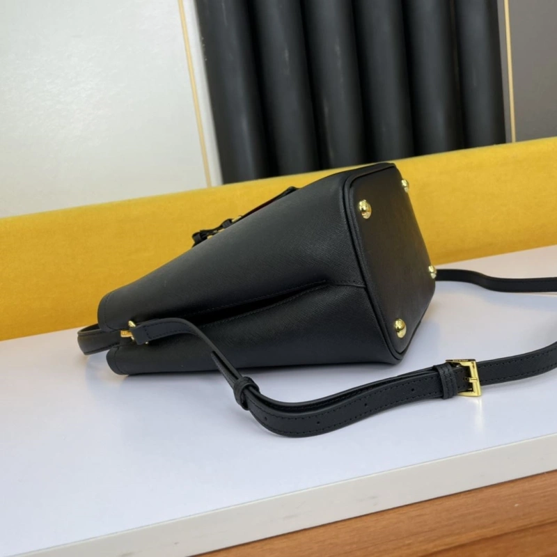 Versatile Prxdx Top Handle Bags 60225
