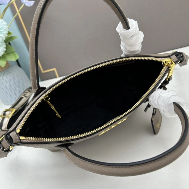 HighQuality Prxdx Top Handle Bags 57151