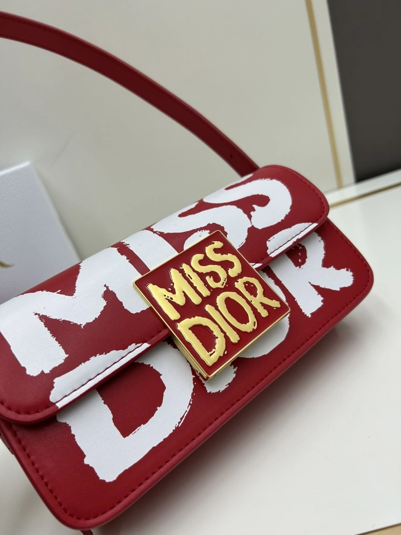 Cozy Dxxr Top Handle Bags 62942