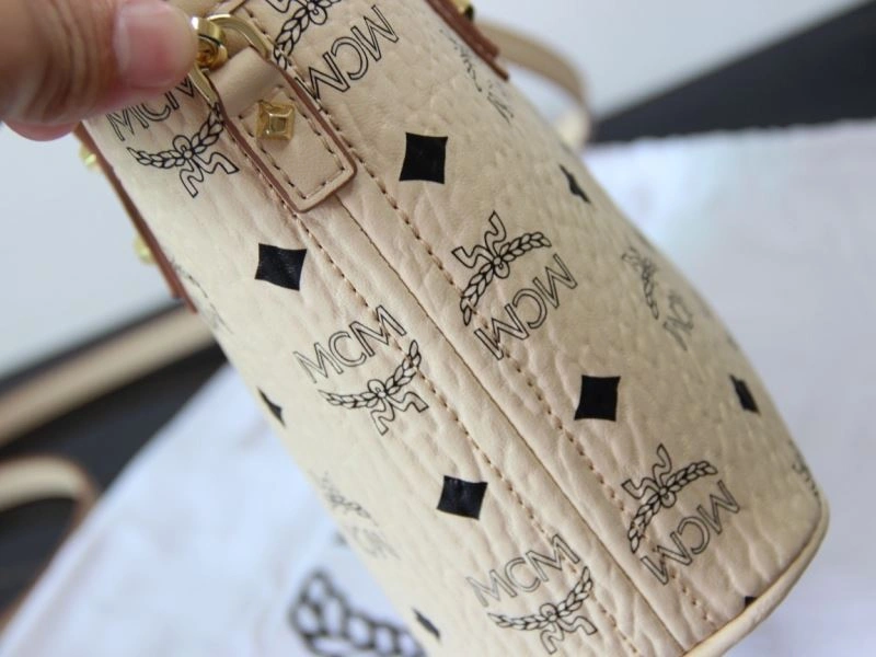WellDesigned MCX Shopping Bags 87806