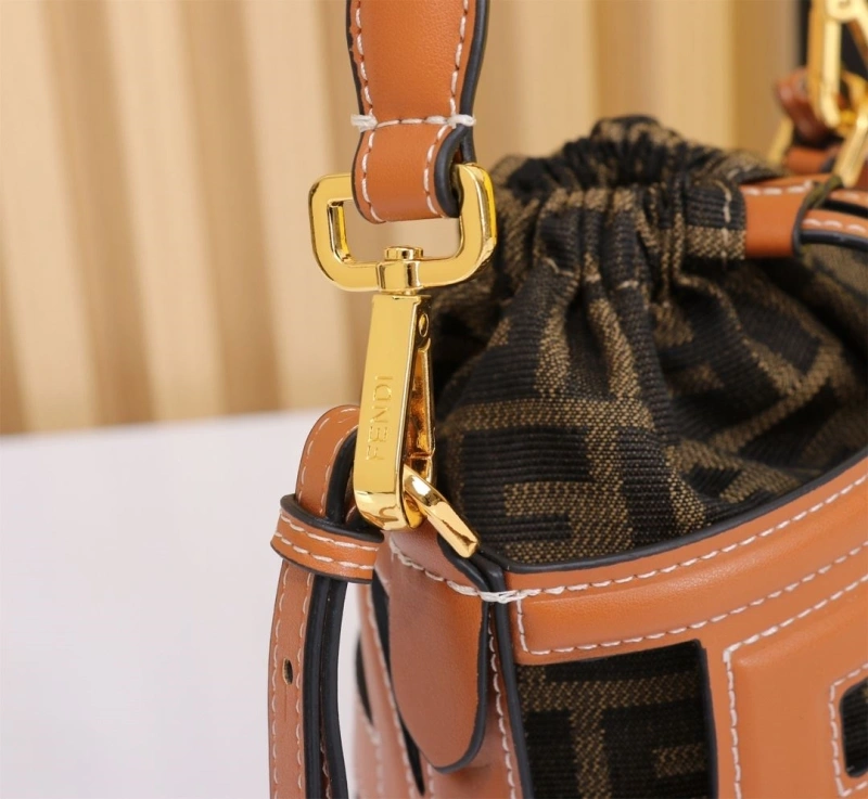 Classic Fxndx Bucket Bags 71120