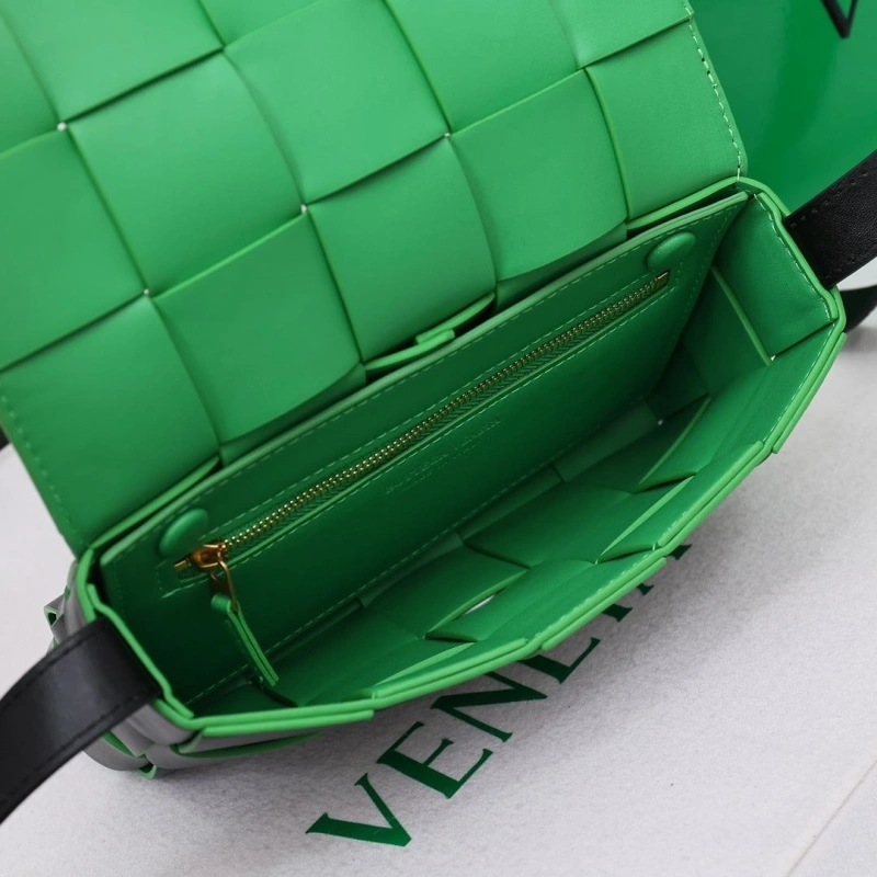 Trendsetting BX Satchel Bags 86216