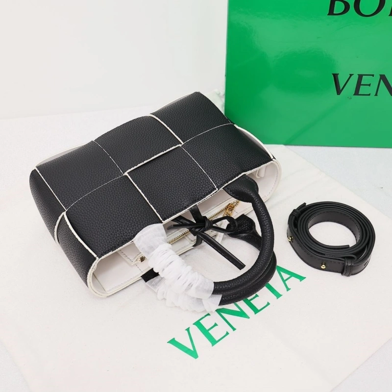 EyeCatching BX Shopping Bags 86176
