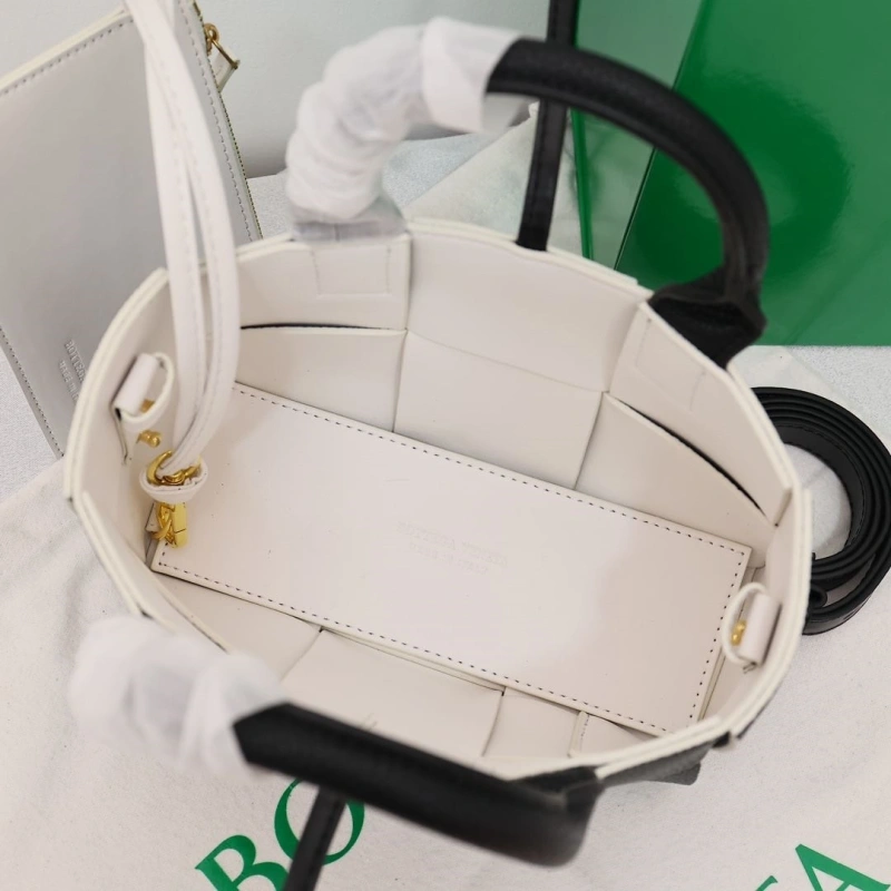 EyeCatching BX Shopping Bags 86176