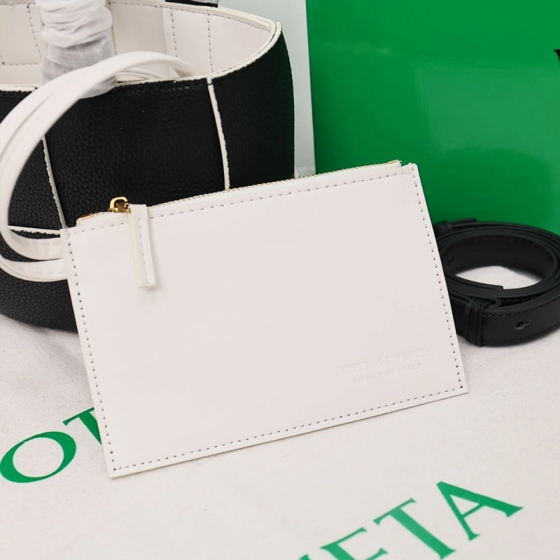 EyeCatching BX Shopping Bags 86176