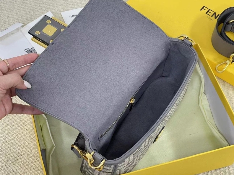 AllSeason Fxndx Baguette Bags 70324