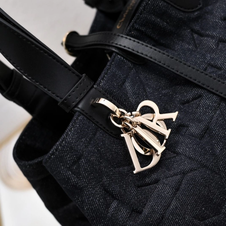 StreetReady Dxxr Shopping Bags 62146