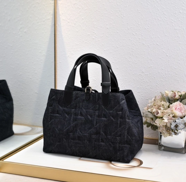 StreetReady Dxxr Shopping Bags 62146