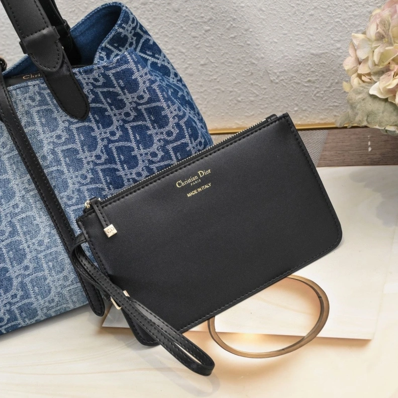 EyeCatching Dxxr Shopping Bags 62145