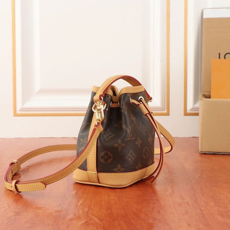 LX Bucket Bags Practical 23841