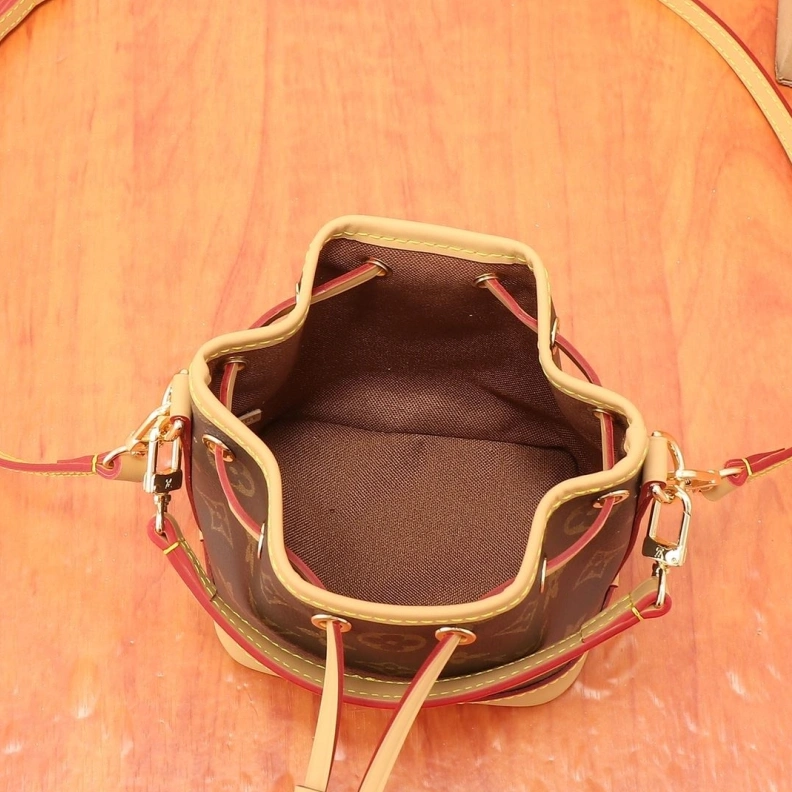 LX Bucket Bags Practical 23841
