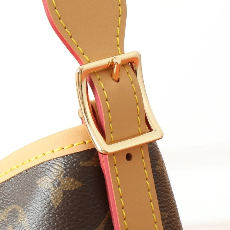 LX Top Handle Bags Classic 23811