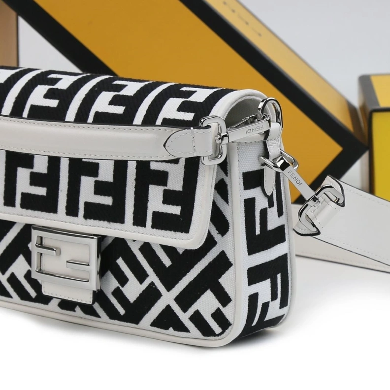 Fxndx Baguette Bags Bright 70325