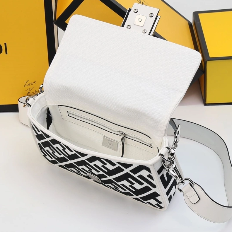 Fxndx Baguette Bags Bright 70325