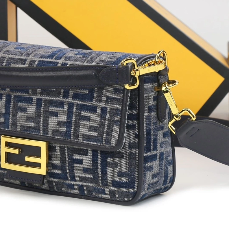 StreetReady Fxndx Baguette Bags 70321