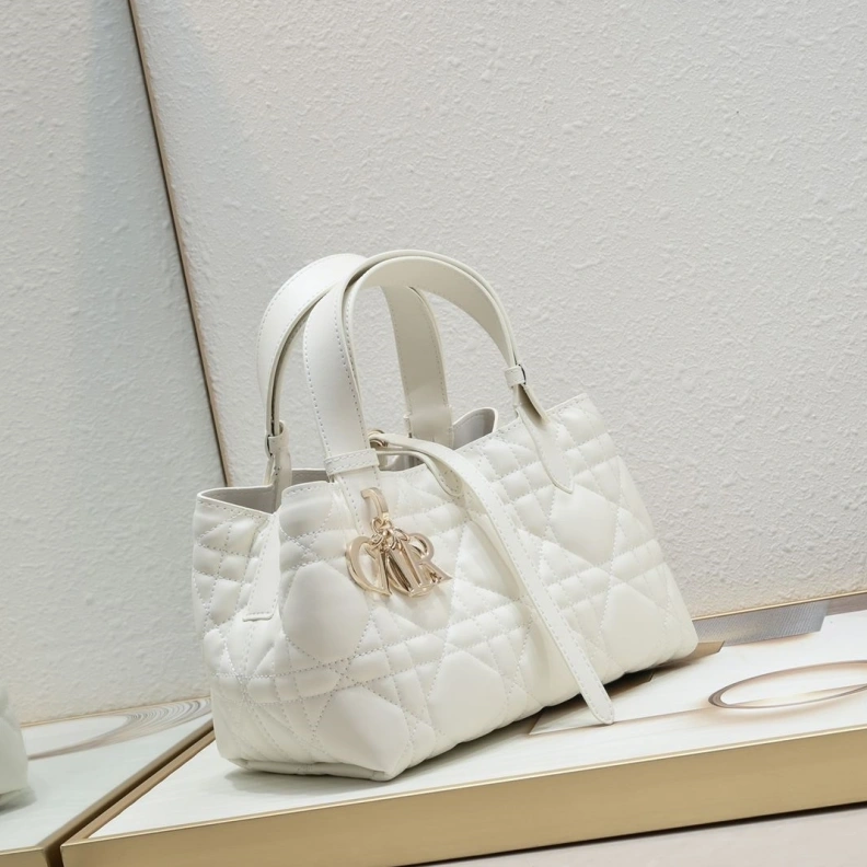 Fashionable Dxxr Shopping Bags 62104