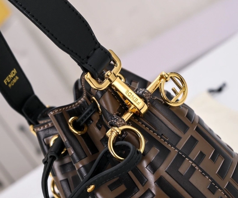 Bright Fxndx Bucket Bags 70248