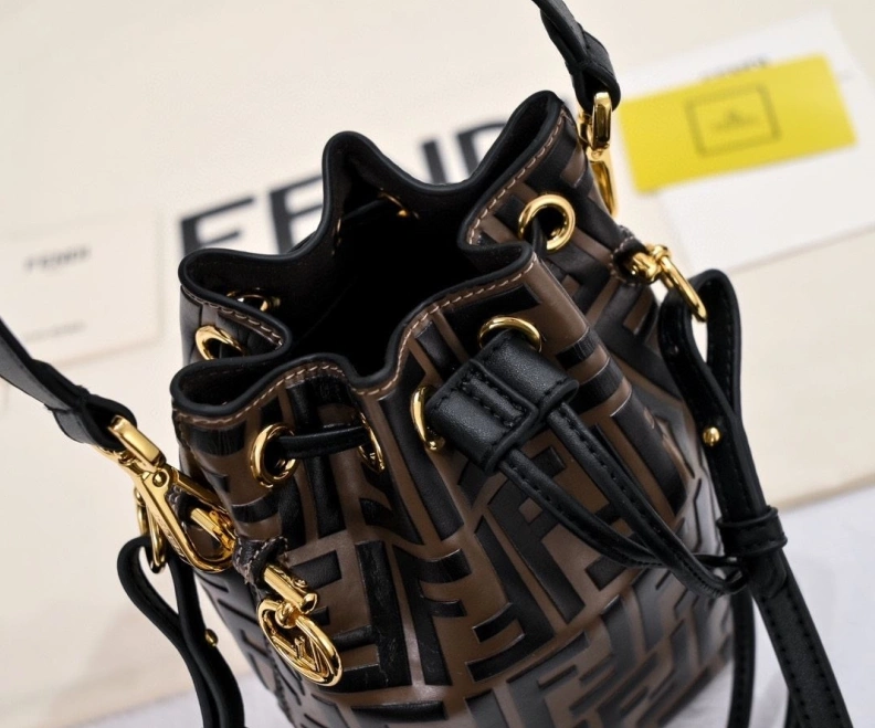 Bright Fxndx Bucket Bags 70248