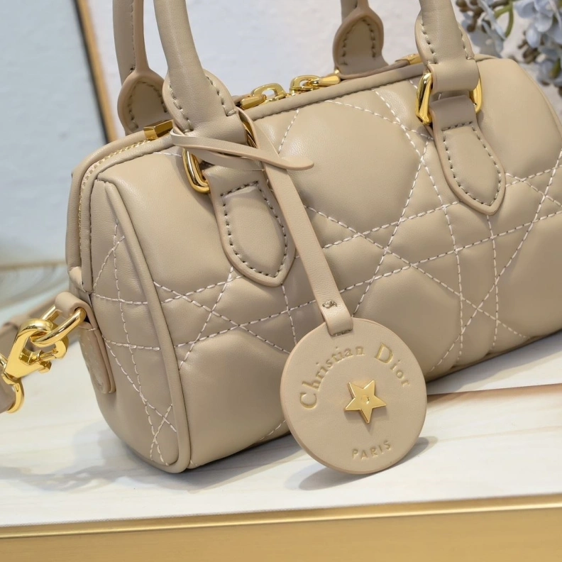 Vibrant Dxxr Top Handle Bags 62097
