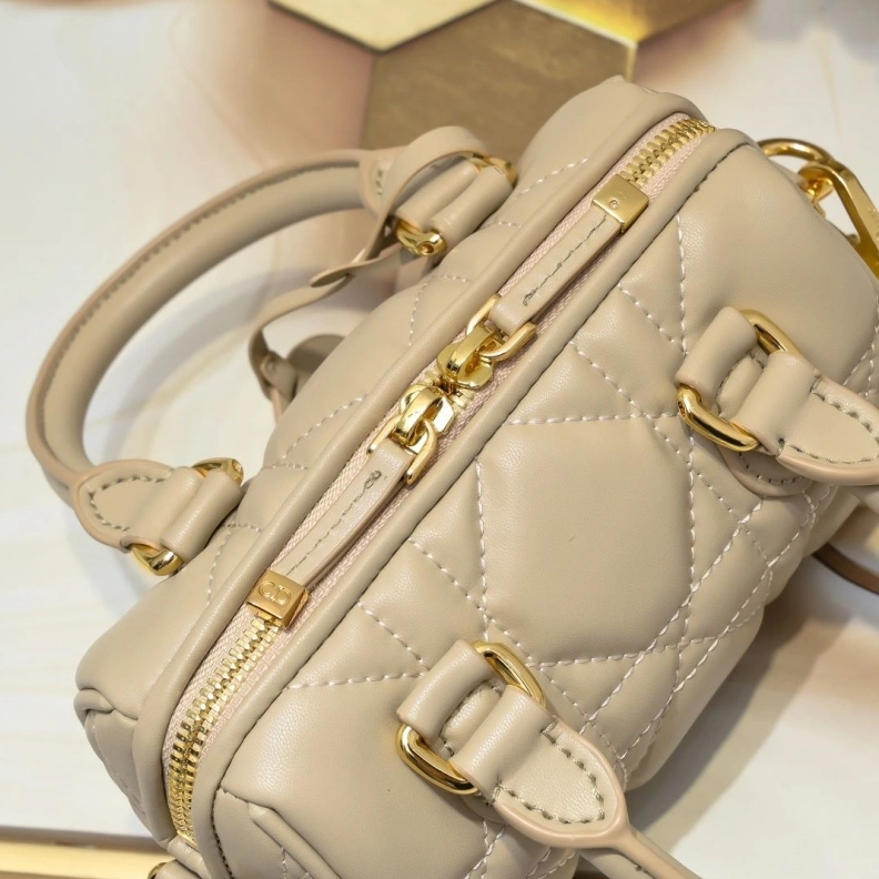 Vibrant Dxxr Top Handle Bags 62097