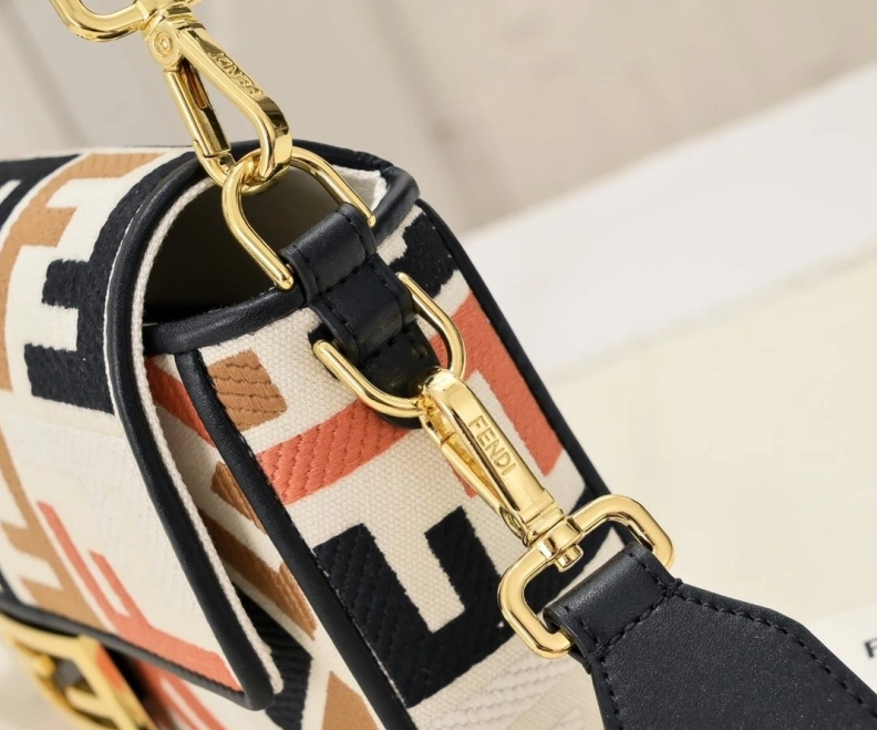 Fxndx Baguette Bags Bold 70307