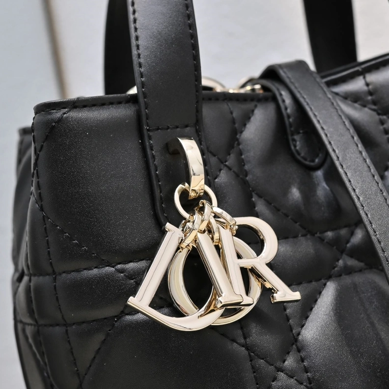 Efficient Dxxr Shopping Bags 62118