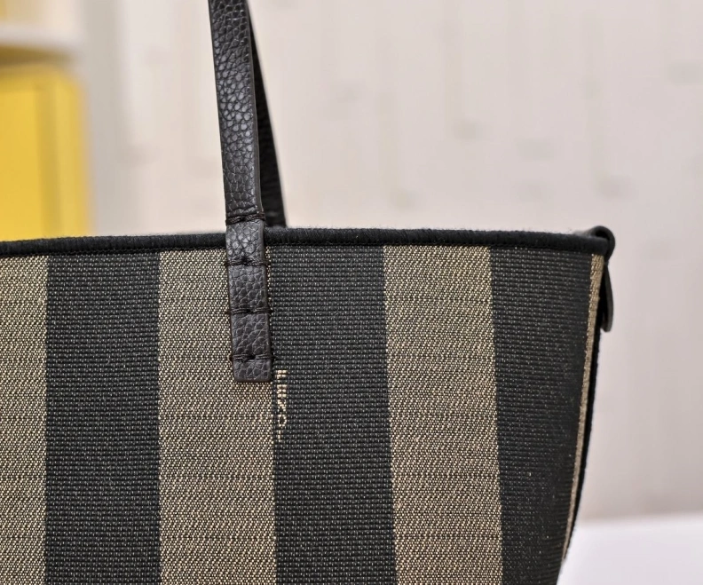 Popular Fxndx Shopping Bags 70186