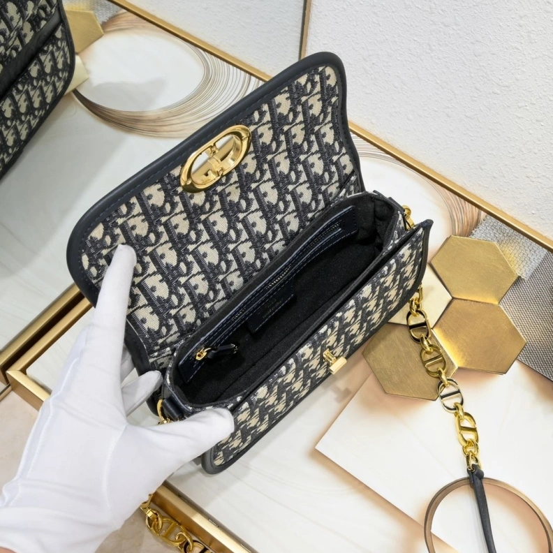 Dxxr Satchel bags Resilient 62196