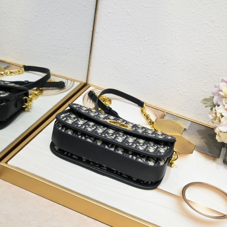Dxxr Satchel bags Resilient 62196