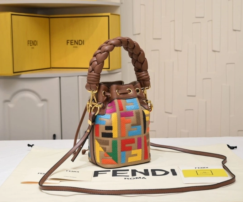 Bold Fxndx Bucket Bags 69912