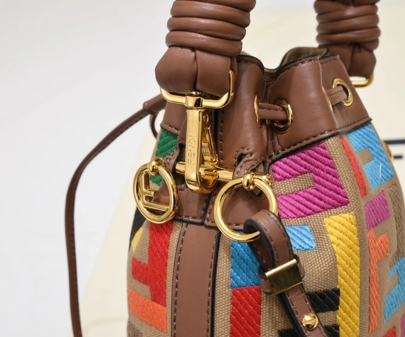 Bold Fxndx Bucket Bags 69912