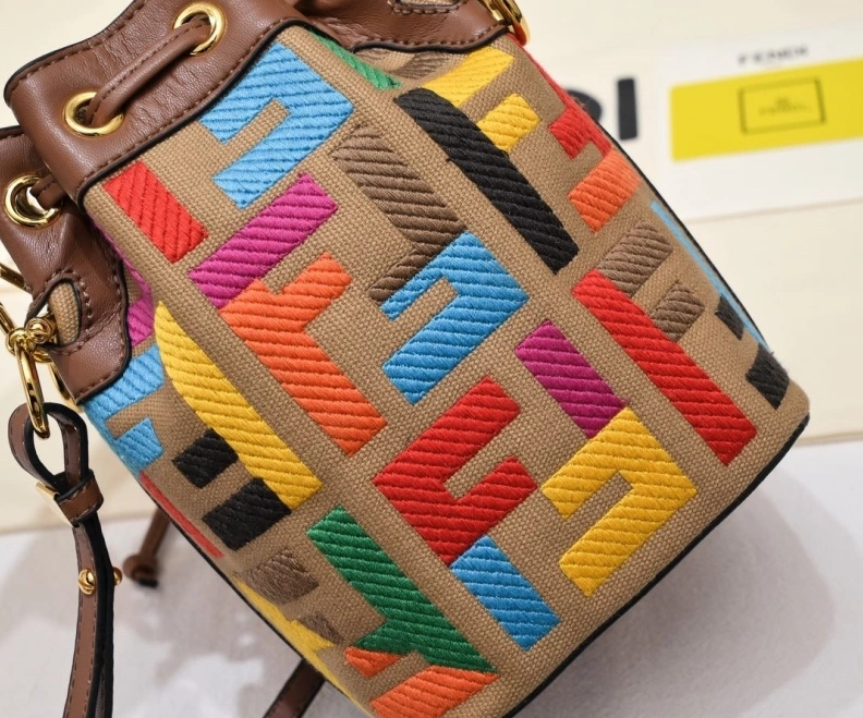 Bold Fxndx Bucket Bags 69912