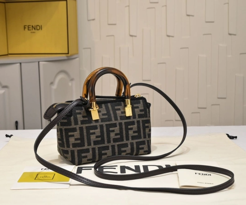 Bold Fxndx Top Handle Bags 70027