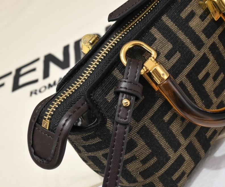 Bold Fxndx Top Handle Bags 70027