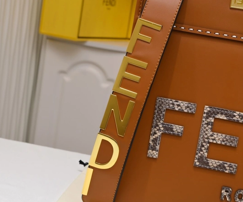 Versatile Fxndx Shopping Bags 70160