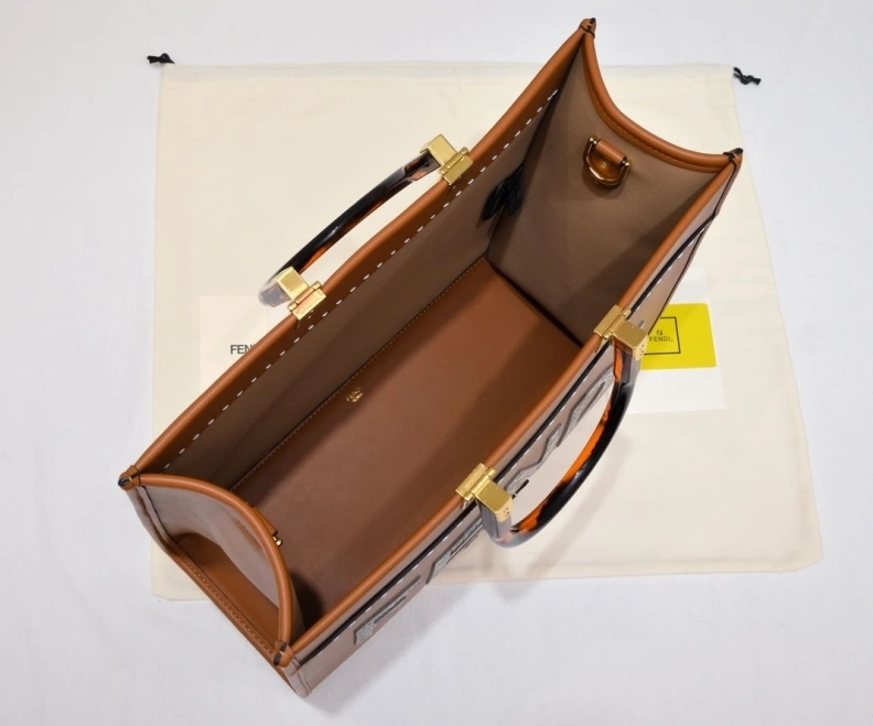 Versatile Fxndx Shopping Bags 70160